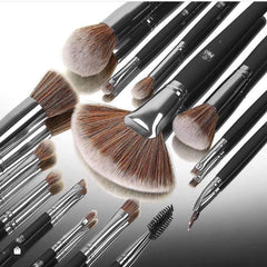 13 Pcs B.H Cosmetics Studio Pro Makeup Brush Set | Professional Face & Eye Beauty Brush Kit
